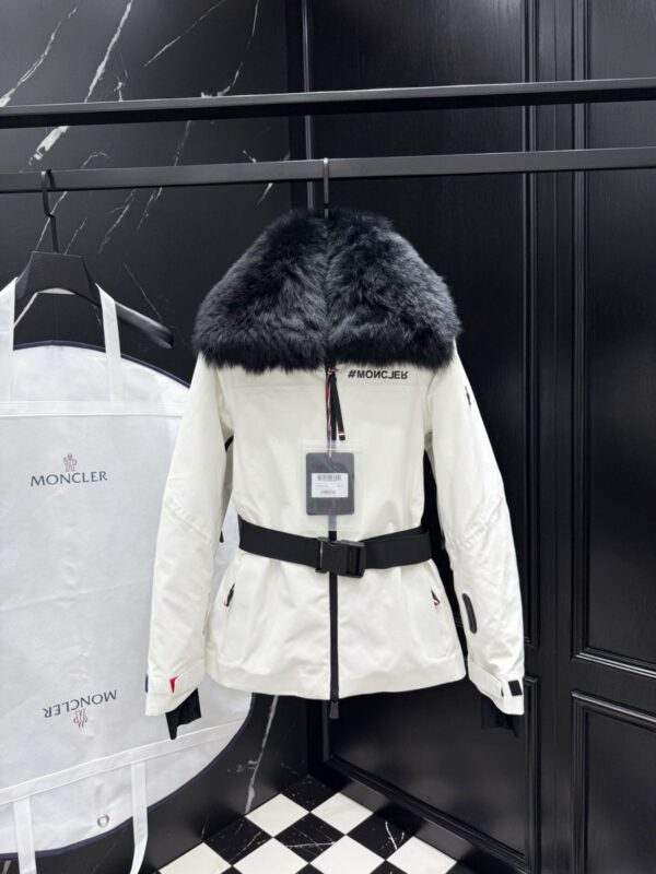 WhatsApp Image 2025-11-18 at 1.20.41 PM (2) Premium women’s winter jacket with faux-fur hood in white and belted fit