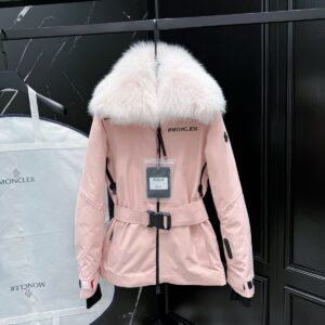 WhatsApp Image 2025-11-18 at 1.20.41 PM (3) Luxury faux-fur hooded women’s winter jacket in pink with belted waist
