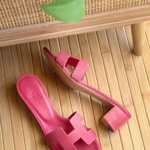 WhatsApp Image 2025-10-24 at 12.50.32 PM Hermès Oran Sandals – Pink Leather Slides